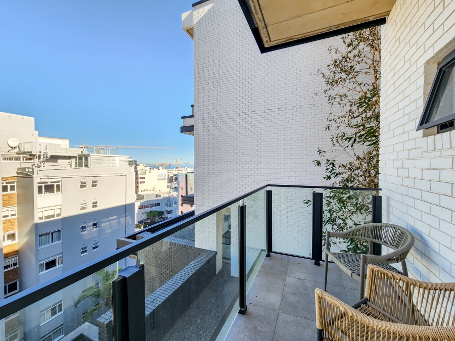 2 Bedroom Property for Sale in Sea Point Western Cape